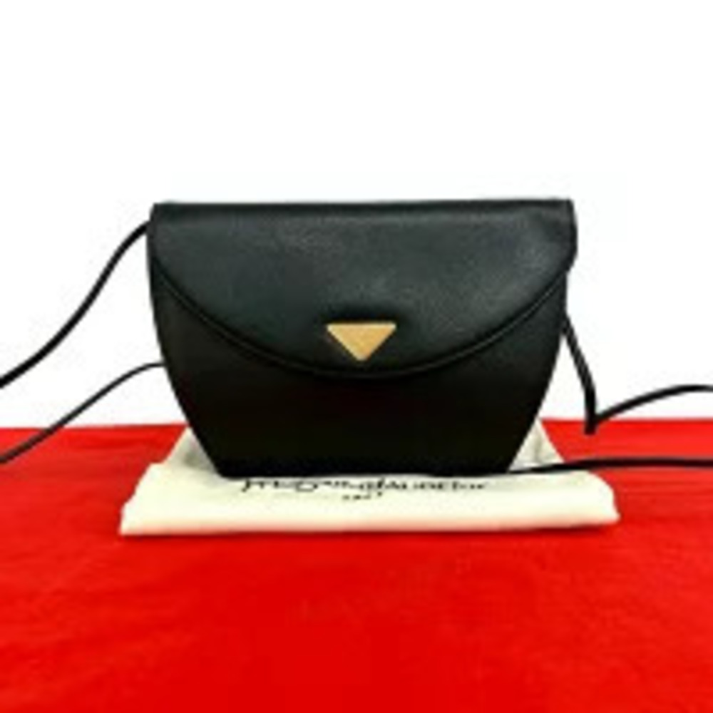 Saint Laurent black leather shoulder bag geometric metal clasp